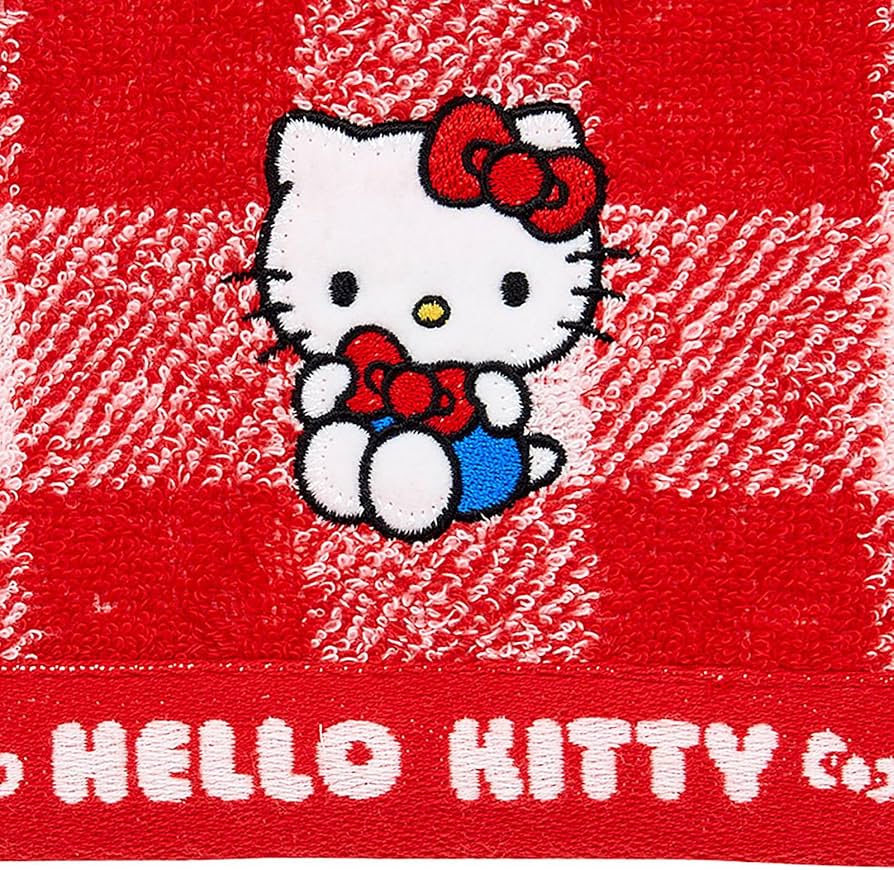 売れました　 新品タグ付き　♡HELLO  KITTYバスタオル 新品 未使用 タグ付き ハローキティ バスタオル 1枚 普通判 日焼け